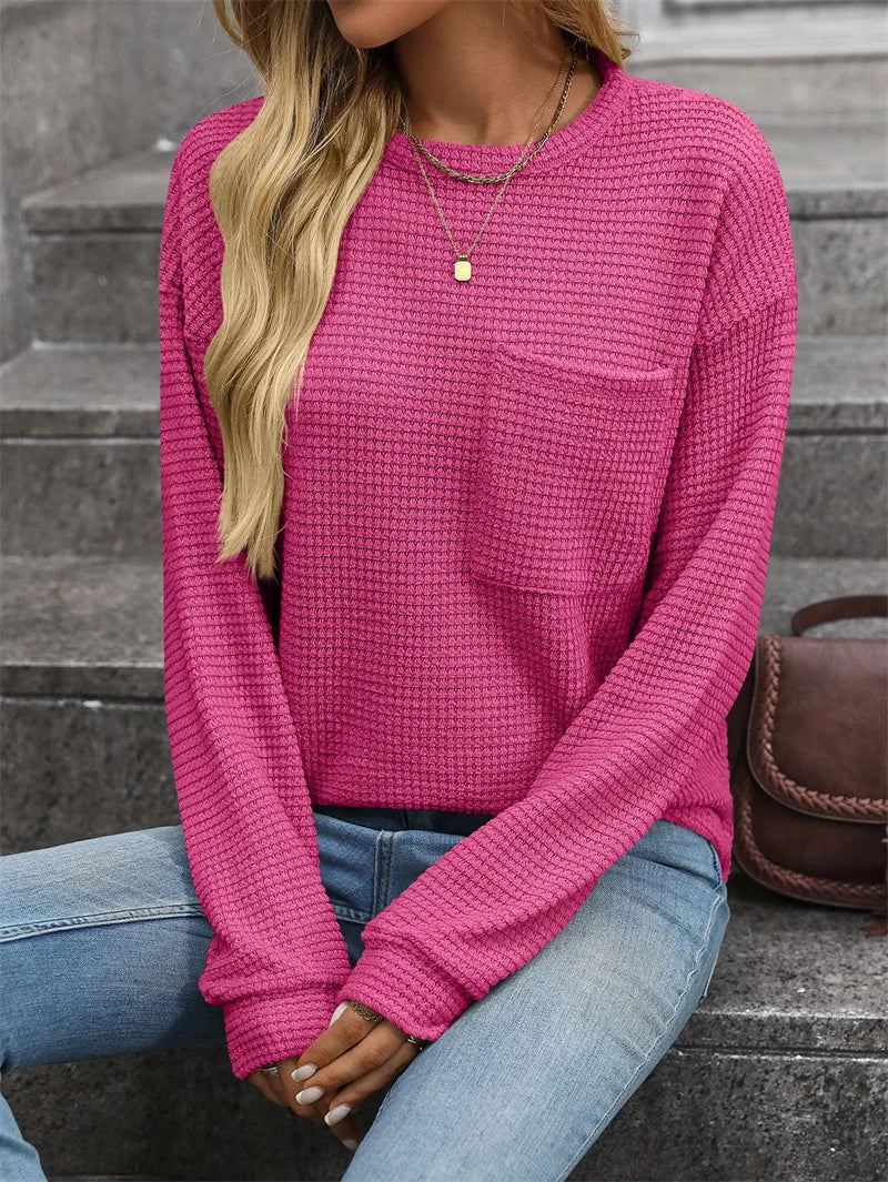 Women's textured crew neck sweatshirt with long sleeves