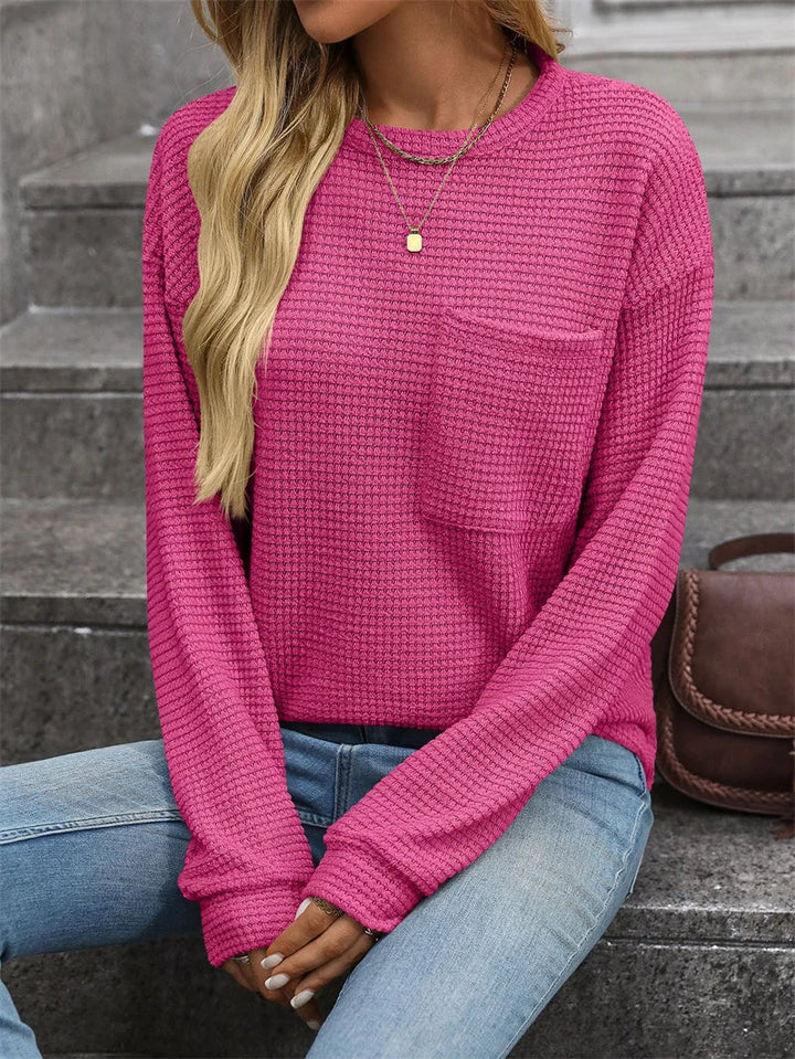 Women's textured crew neck sweatshirt with long sleeves