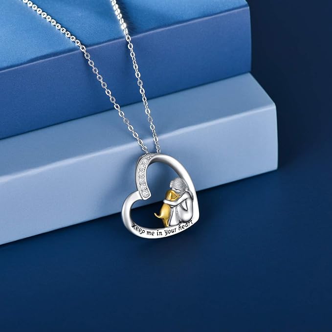 Selena Heart Pendant Necklace 2