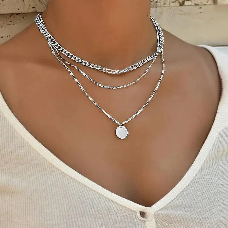 Selene Gold Chain Necklace 3