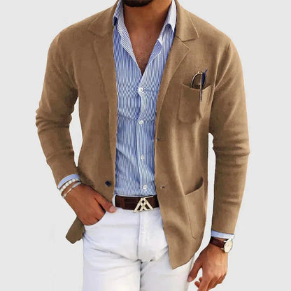 Men's tailored blazer with notched lapel collar, long sleeves and button front