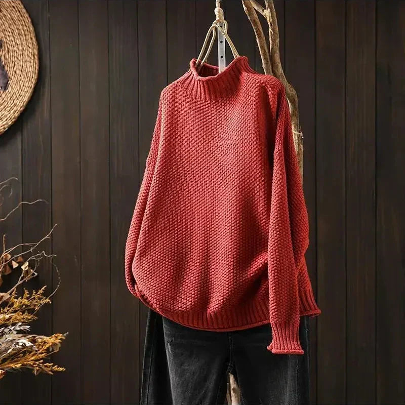 Women's textured knit jumper with mock neckline and long sleeves