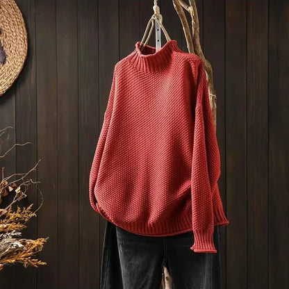Women's textured knit jumper with mock neckline and long sleeves