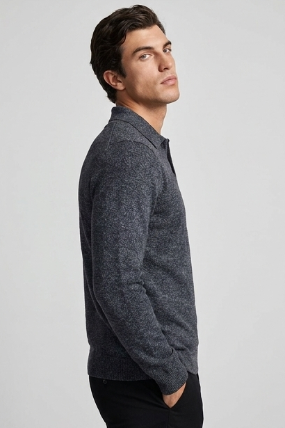 Men's long-sleeve textured knit polo shirt with pointed collar