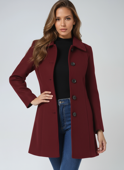 Women's double-breasted coat with classic collar and long sleeves