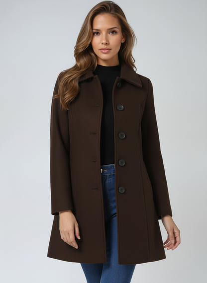 Women's double-breasted coat with classic collar and long sleeves