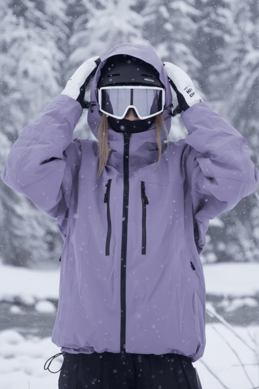 Unisex hooded ski jacket with long sleeves, zip pockets and drawcord hem