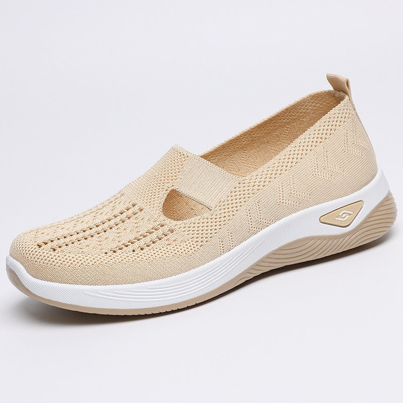 Women's red knit ballet flat with closed round toe