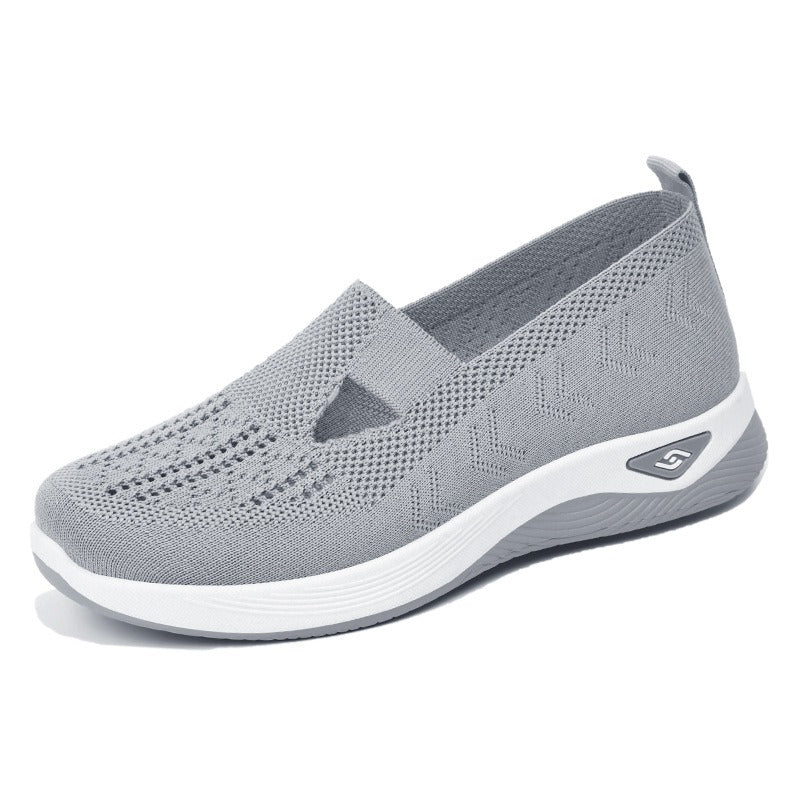 Women's red knit ballet flat with closed round toe