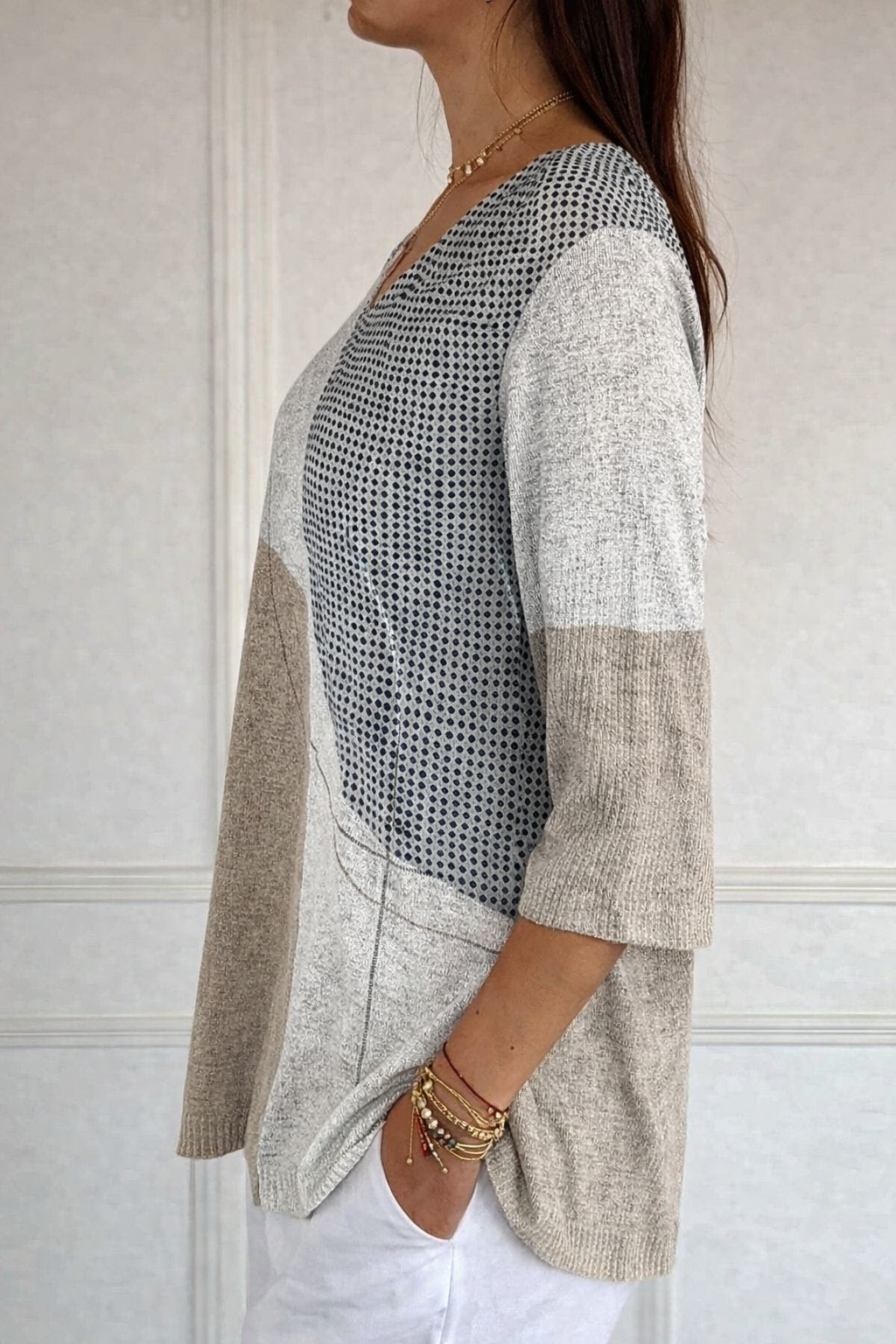 Women's abstract geometric colour block knit sweater with V-neck