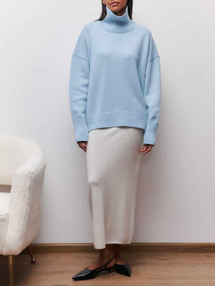 Women's oversized ribbed turtleneck sweater