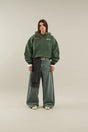Women's oversized hooded sweatshirt with long sleeves and kangaroo pocket