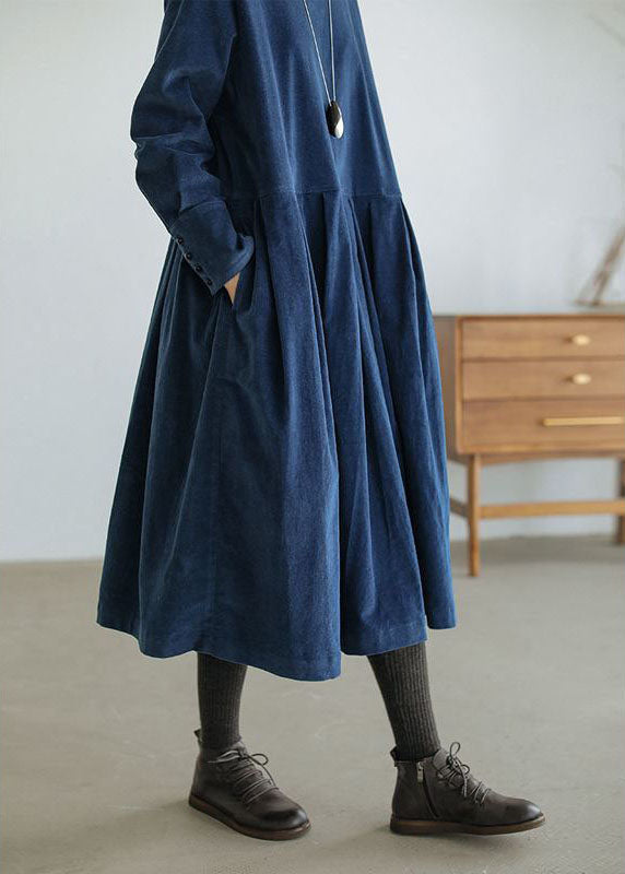 Women's long-sleeved velvet maxi dress with gathered full skirt