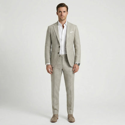 Men's tailored two-piece suit with notched lapels, long sleeves and straight-leg trousers