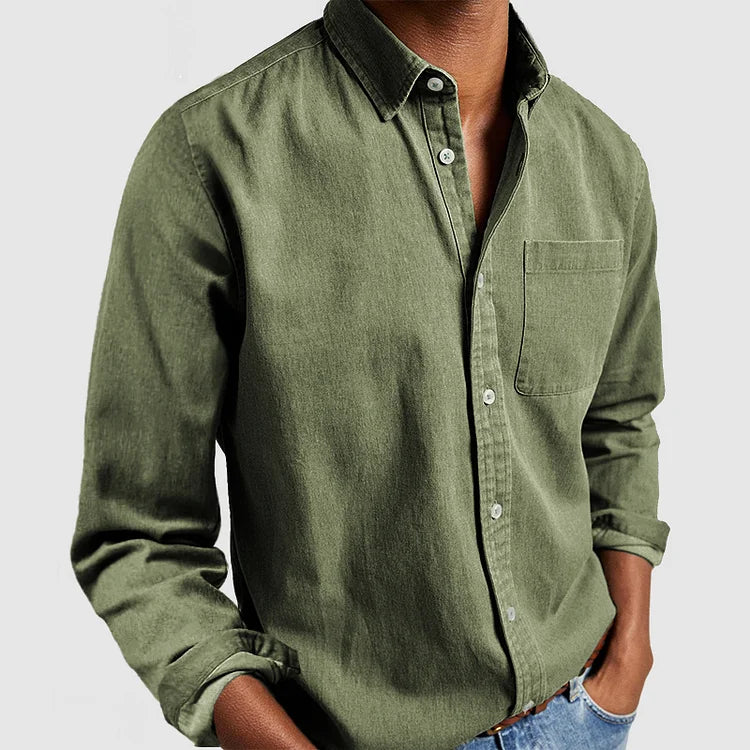 Men's classic long sleeve button shirt with collar and chest pocket