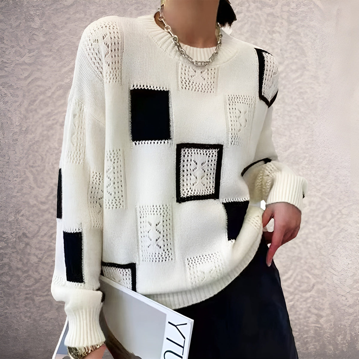 Women's geometric patchwork crew neck sweater with long sleeves