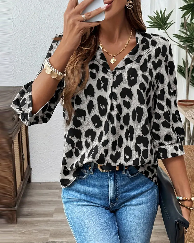 Women's leopard print blouse with V-neck collar and 3/4 sleeves
