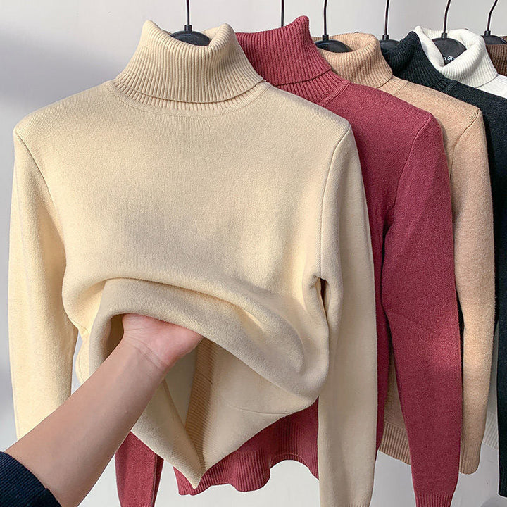 Women's long-sleeve turtleneck sweater with ribbed collar