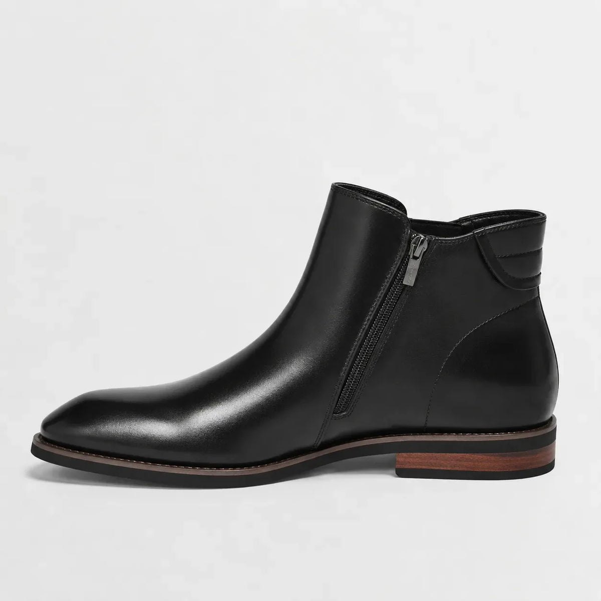 Men's Chelsea ankle boots with side zipper, almond toe and low heel
