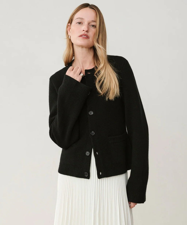 Women's ribbed cardigan with crew neck and button front