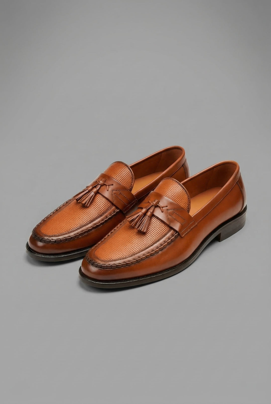 Men's woven tassel loafers with moc toe