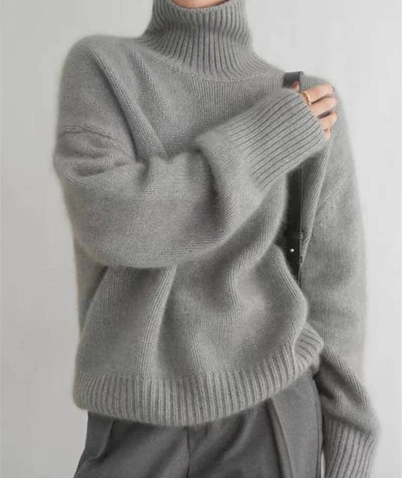 Women's long-sleeve turtleneck sweater with ribbed cuffs and hem