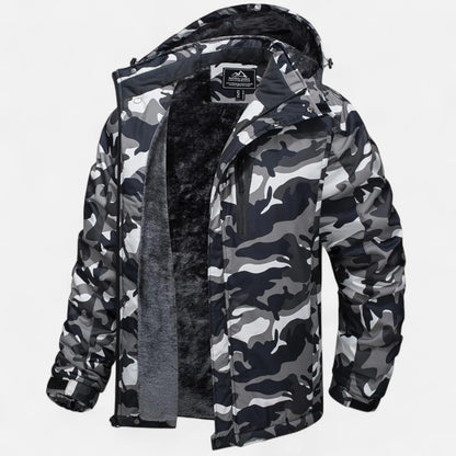 Men's hooded winter parka with fleece-looking lining and camouflage pattern
