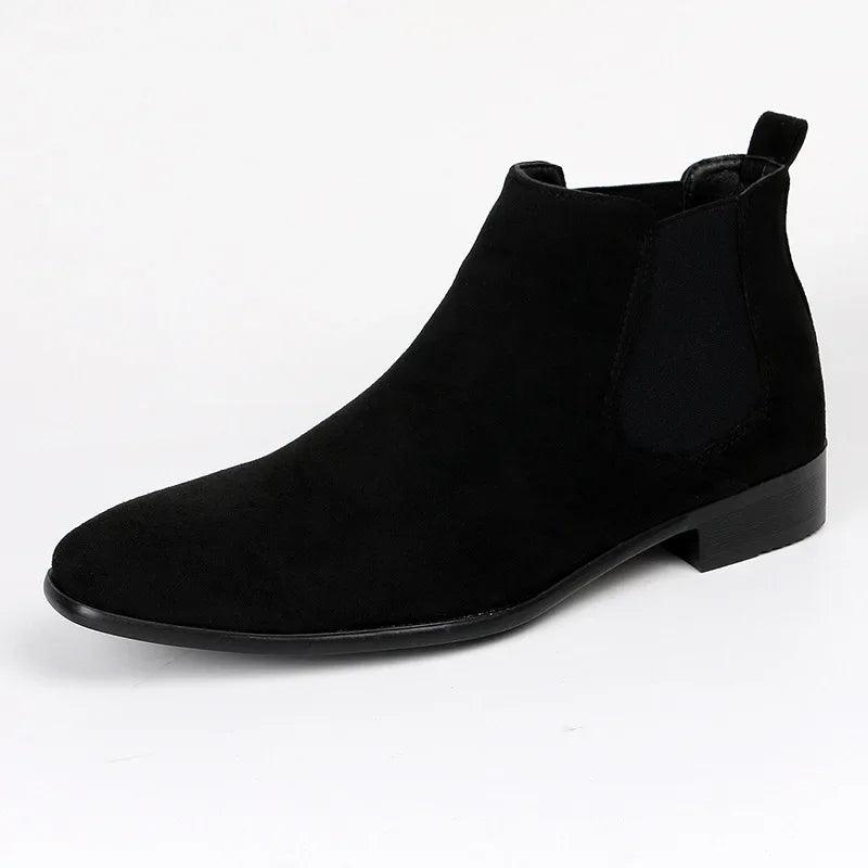 Men's Chelsea boots with elastic side panels, pull tabs and low block heels