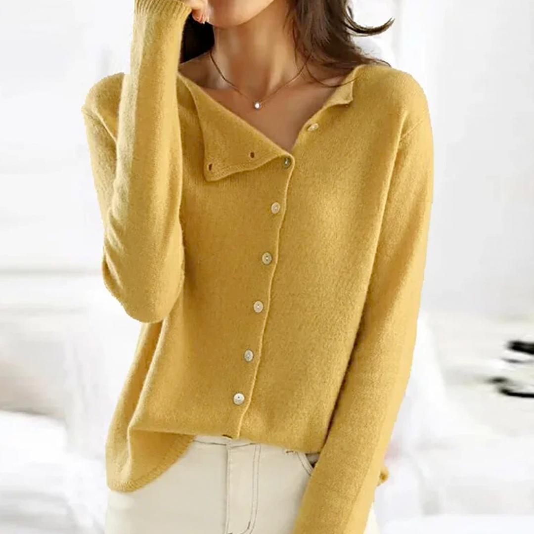 Women's plain knit button-front cardigan with round neck