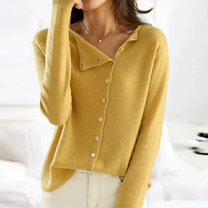 Women's plain knit button-front cardigan with round neck