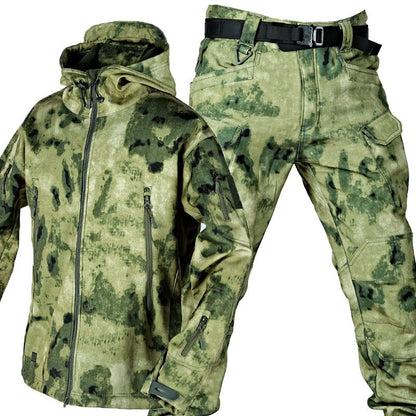 Men's hooded outdoor jacket and cargo trousers set