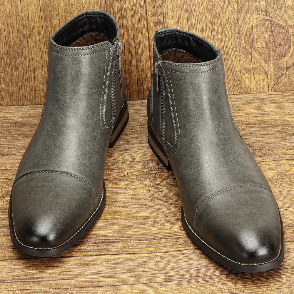 Men's Chelsea ankle boots with rounded toes, elastic side panels and low block heels
