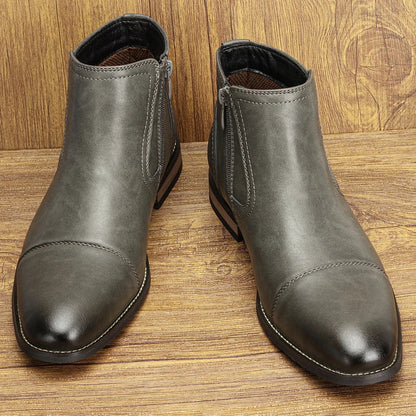 Men's Chelsea ankle boots with rounded toes, elastic side panels and low block heels
