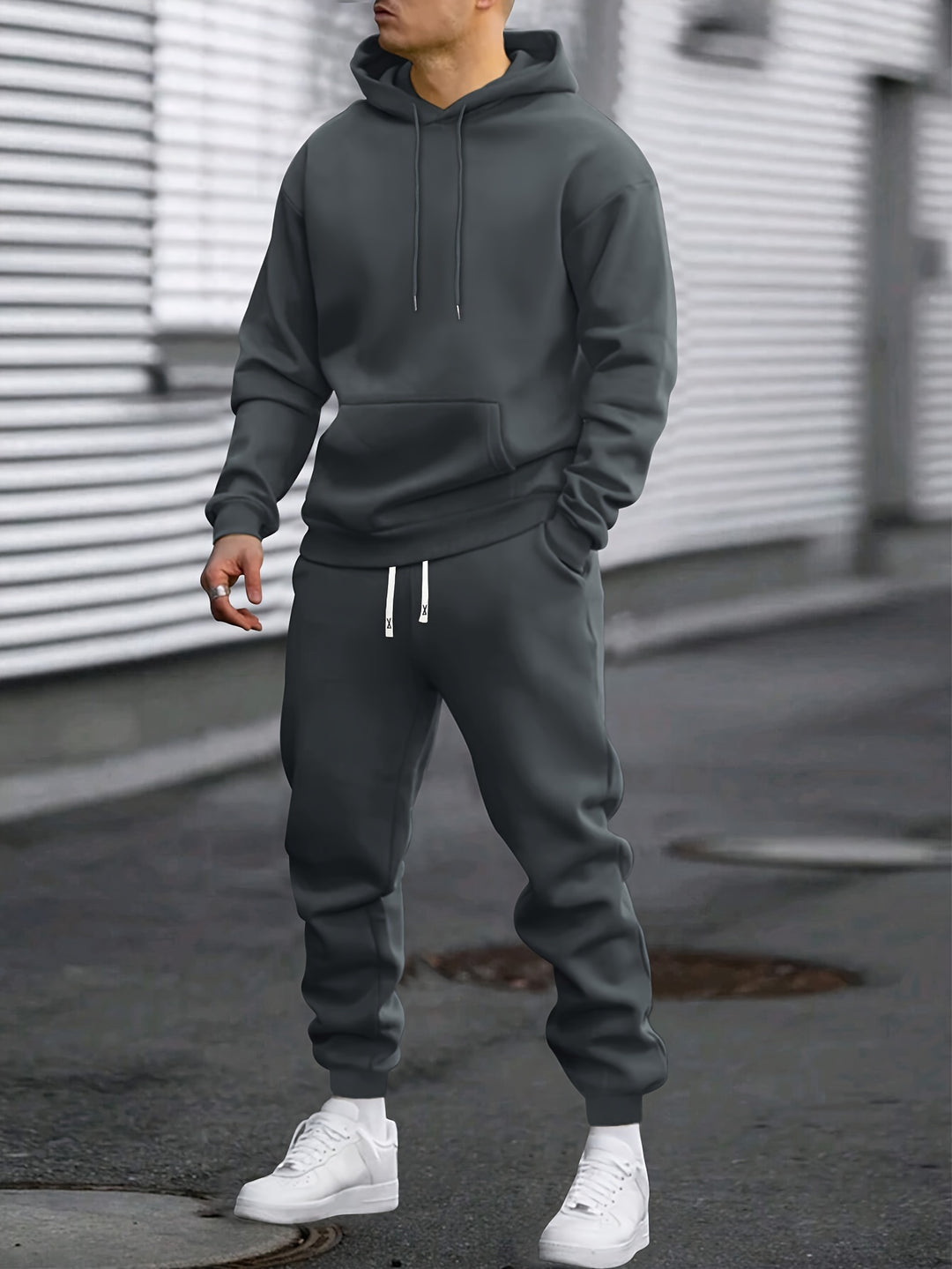 Men's hooded sweatshirt and jogger trouser tracksuit set