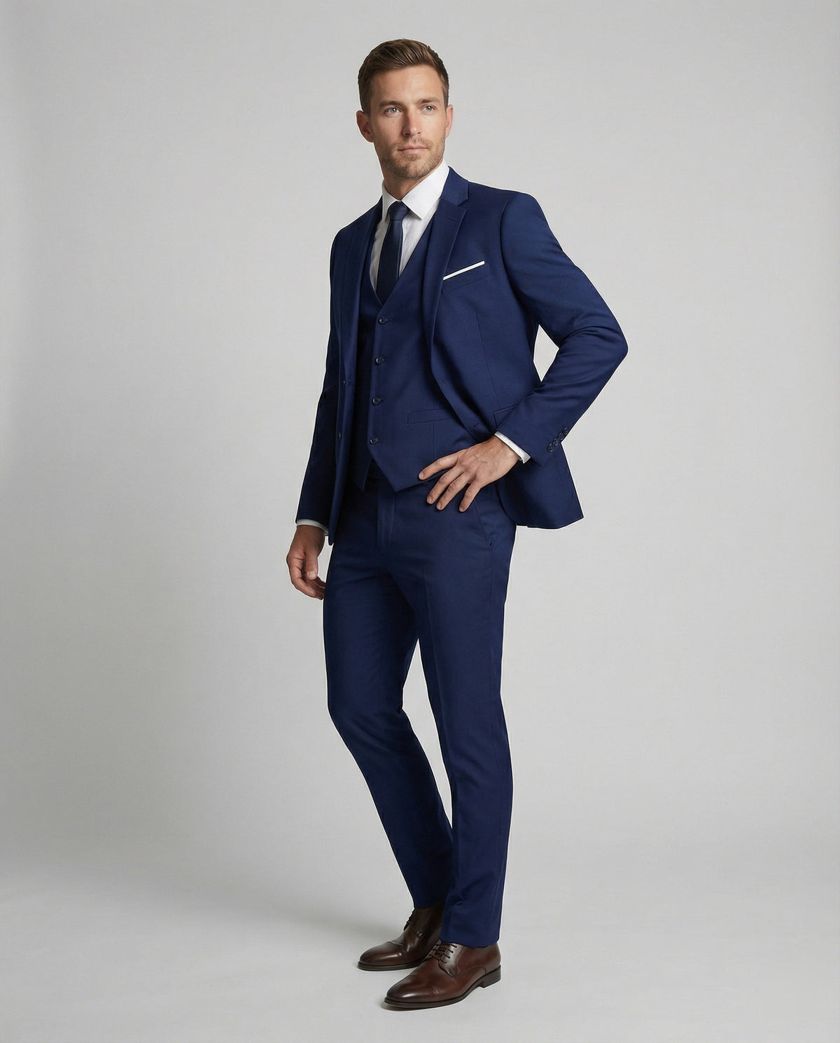 Men's three-piece suit set with notched-lapel jacket, waistcoat and trousers