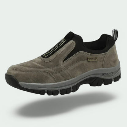 Men's slip-on loafer with stitched panels, contrast sole and lugged tread