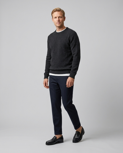 Men's slip-on loafers with penny strap and low heel