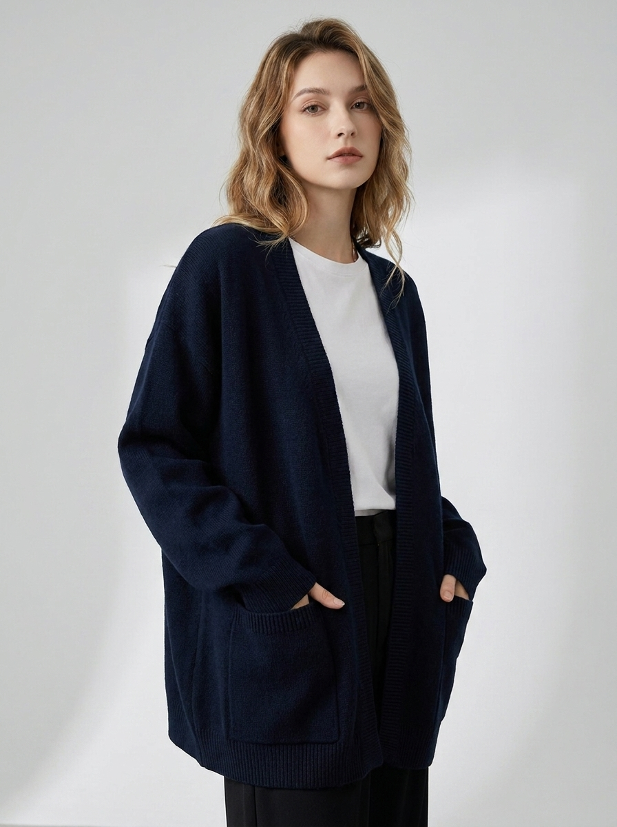 Women's longline open cardigan with long sleeves and front patch pockets