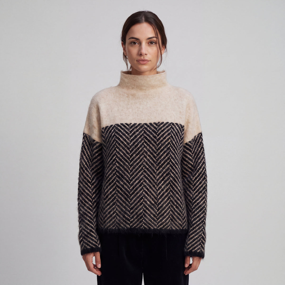 Women's herringbone turtleneck sweater with long sleeves