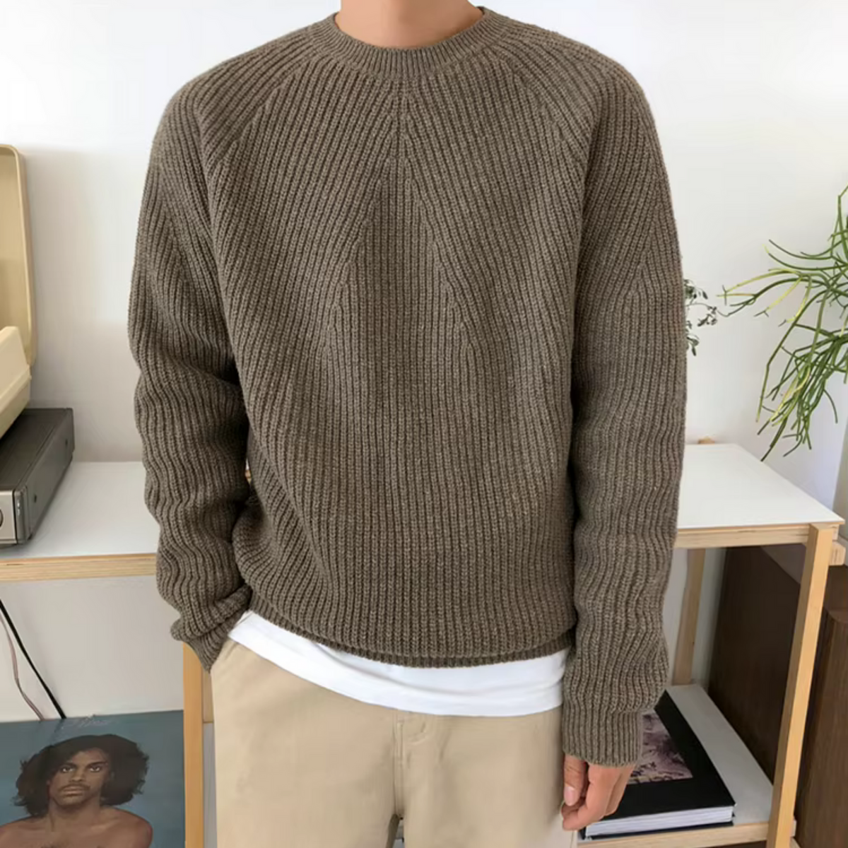 Men's ribbed crew neck sweater with long sleeves and relaxed fit