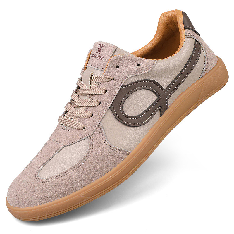 Men's low-top lace-up sneakers with panelled upper and contrasting side stripes