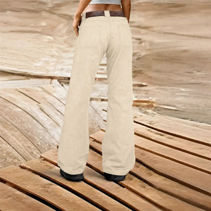Women's wide-leg cargo trousers with belt, high waist and side pockets