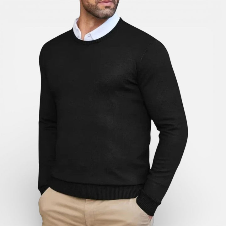 Men's plain crew neck sweater with long sleeves