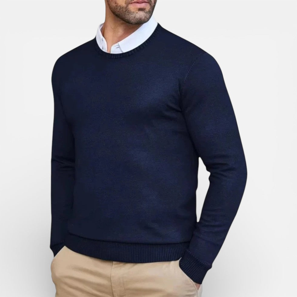 Men's plain crew neck sweater with long sleeves