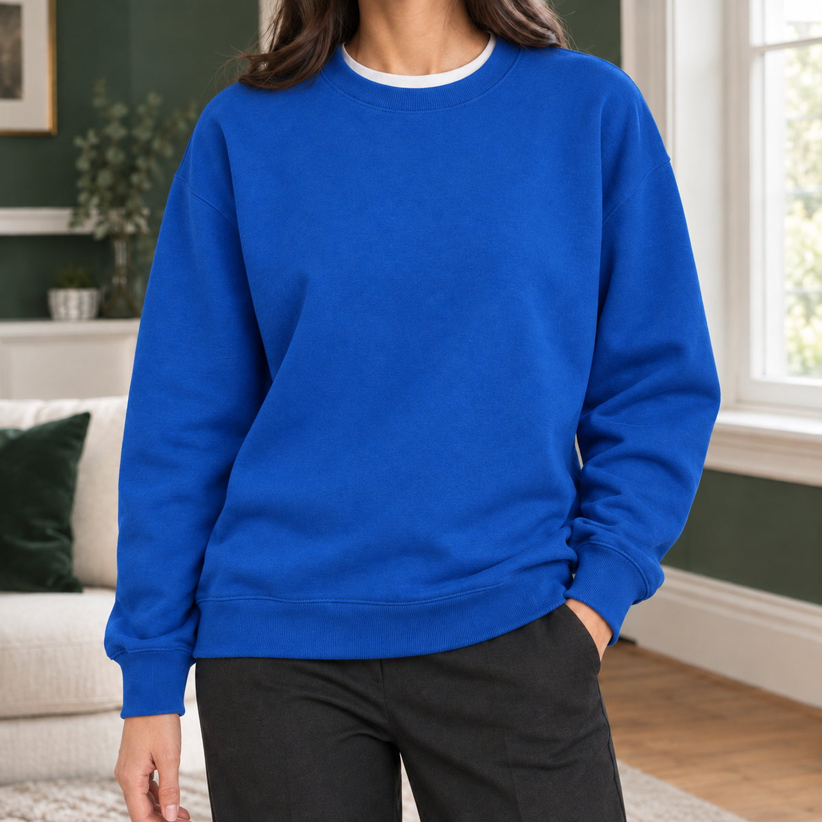 Women's relaxed plain crew neck sweatshirt with long sleeves and ribbed trims