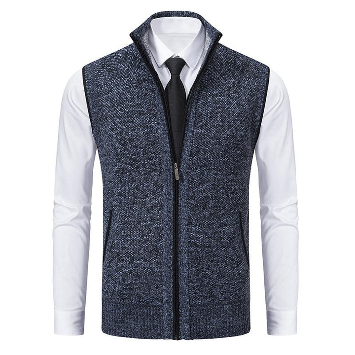 Men's textured sleeveless vest with mock neck, zip front and angled pockets