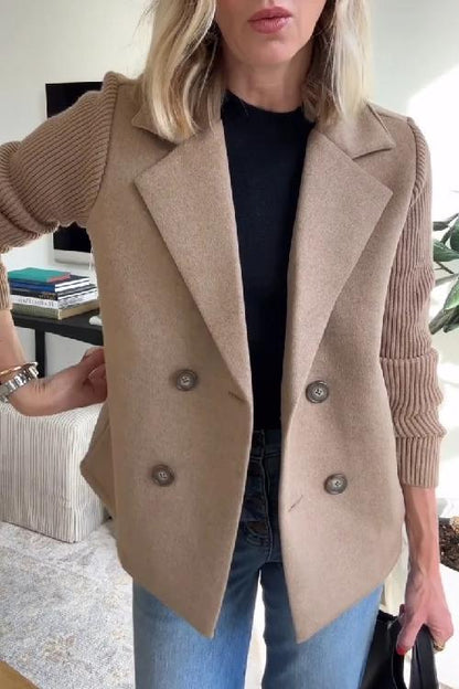 Women's double-breasted blazer with notched lapels and long ribbed sleeves
