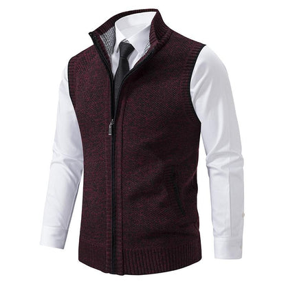 Men's textured sleeveless vest with mock neck, zip front and angled pockets