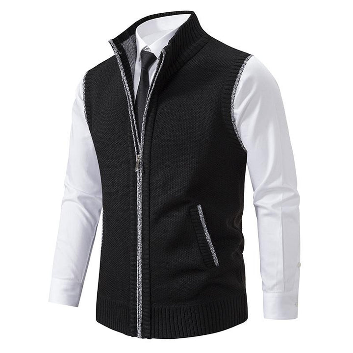 Men's textured sleeveless vest with mock neck, zip front and angled pockets