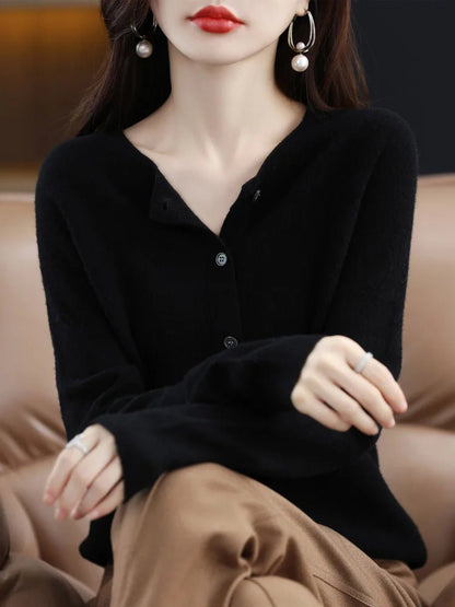 Women's long-sleeve button cardigan with crew neckline and ribbed trims